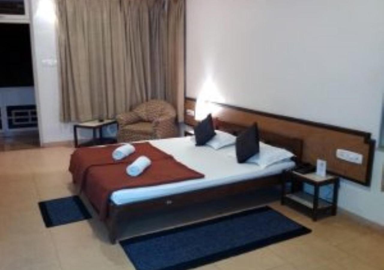 Hotel Durvankur 간파티풀레 외부 사진