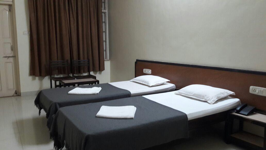 Hotel Durvankur 간파티풀레 외부 사진