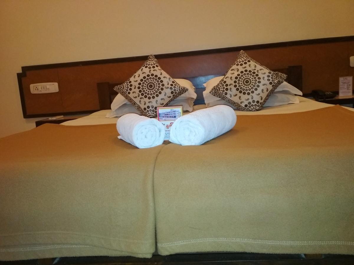 Hotel Durvankur 간파티풀레 외부 사진